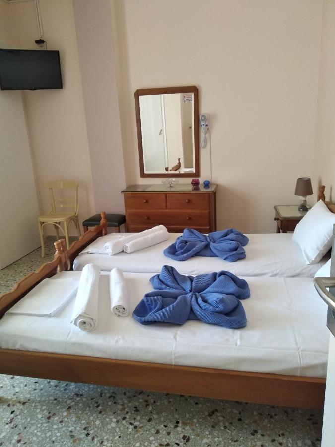 Finikas Rooms Agia Marina  Экстерьер фото
