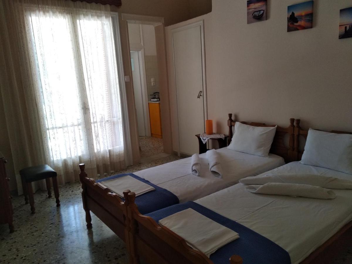 Finikas Rooms Agia Marina  Экстерьер фото