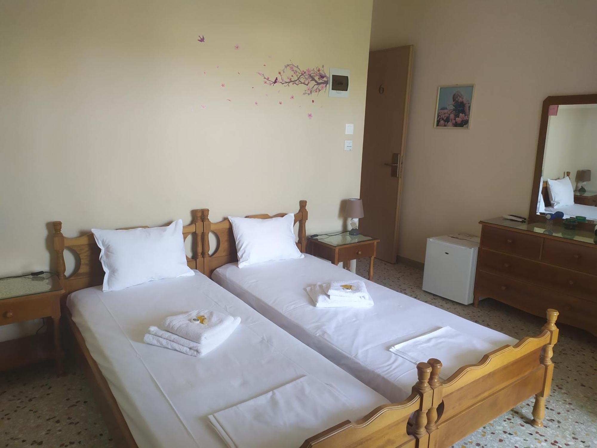 Finikas Rooms Agia Marina  Номер фото